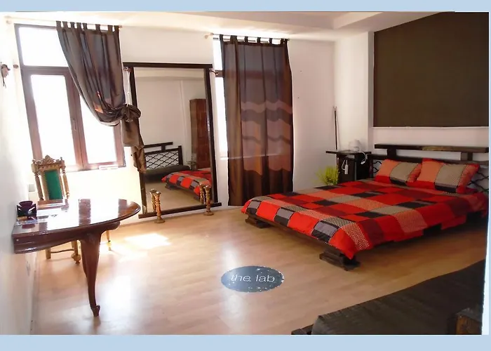 Vandrerhjem Calea Victoriei 54 *