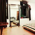 Calea Victoriei 54 بيت شباب