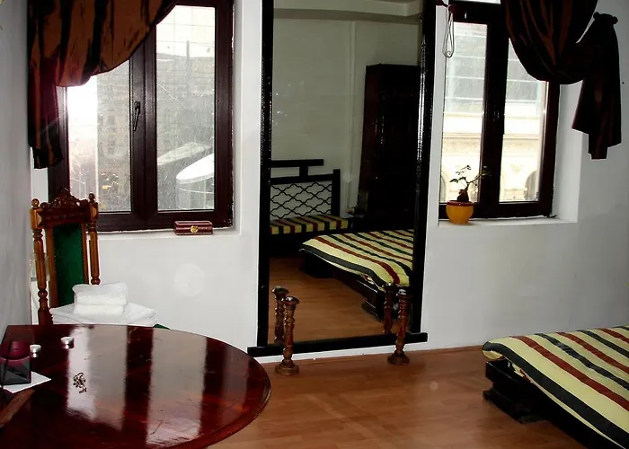 Calea Victoriei 54 * Bucureşti